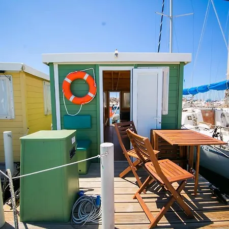 Botel Sardinia Houseboat Ad